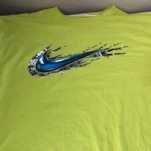 Men’s Nike T-shirt Sz (XXL)